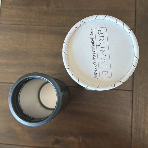 BruMate Hopsulator Slim in Onyx Leopard for 12oz Slim Cans. Brand New! - Picture 2 of 4